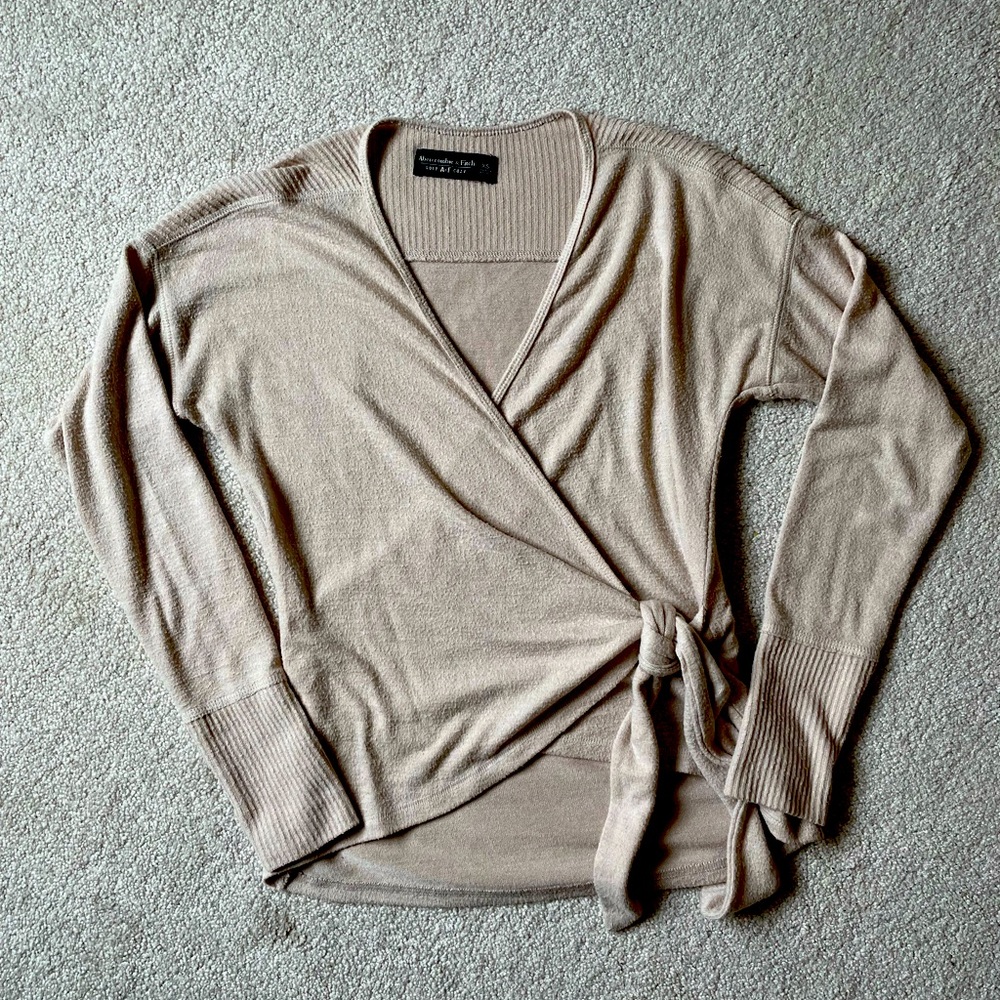 A&F Wrap Top
